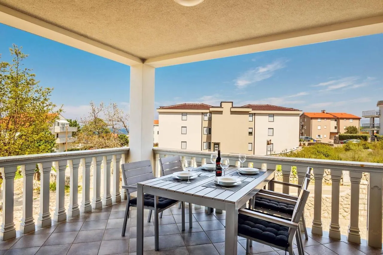 Apartment Miran Malinska